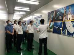 <b><font color='#0000FF'>东莞市委书记肖亚非一行参观考察青岛振华铸造技术有限公司半导体</font></b>